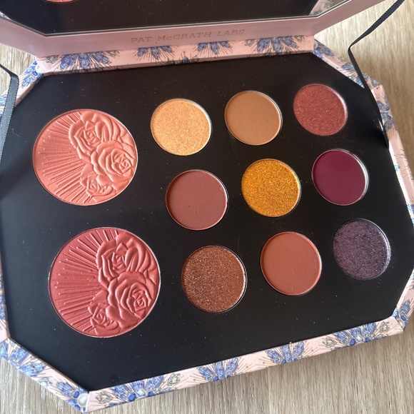 Pat McGrath Labs MTHRSHP Bijoux Brilliance Jewelled Temptation Palette - Picture 2 of 2